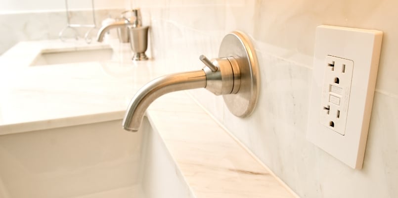 Plumbing Faucet Wall Mounted